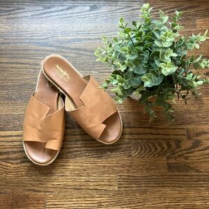 EUC Coach and Four Leather Slides